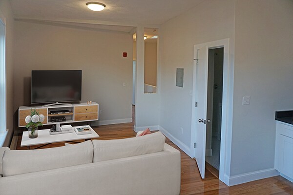 116 Willow St, Unit 3 in Cambridge, MA - Building Photo - Building Photo