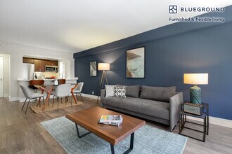 225 E 63rd St in New York, NY - Building Photo - Building Photo