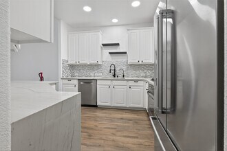 1314 Glenwood Canyon Ln in Houston, TX - Building Photo - Building Photo