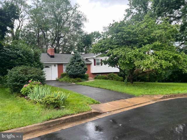 2917 Breezy Terrace in Alexandria, VA - Building Photo - Building Photo