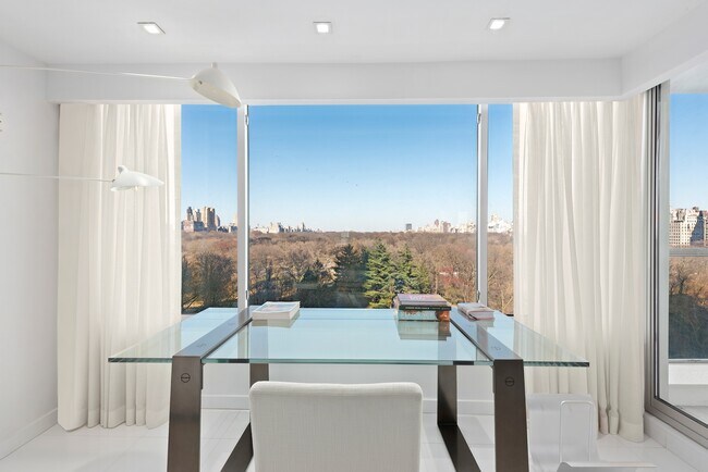 116 Central Park S in New York, NY - Building Photo - Building Photo