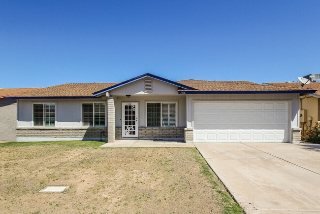 property at 1518 E Carter Rd
