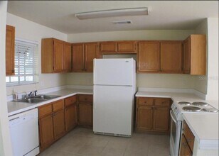 5205 SW 97th Dr in Gainesville, FL - Building Photo - Building Photo