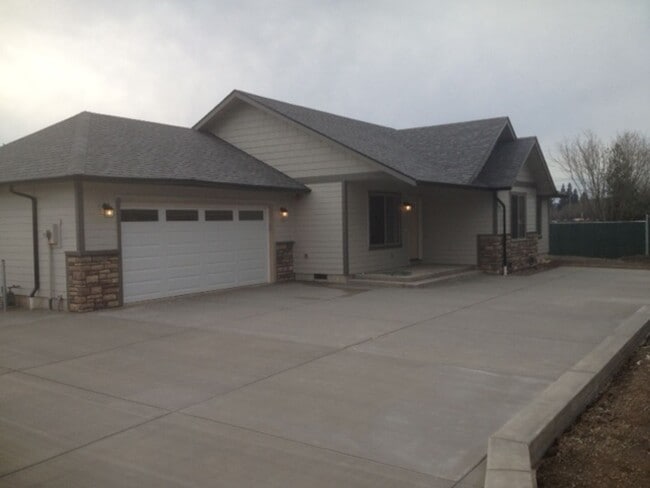 property at 1044 53rd St