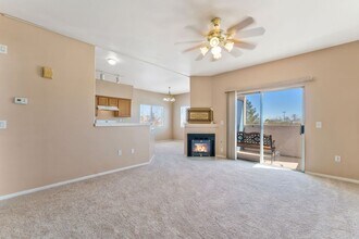 2113 Echo Bay in Las Vegas, NV - Building Photo - Building Photo