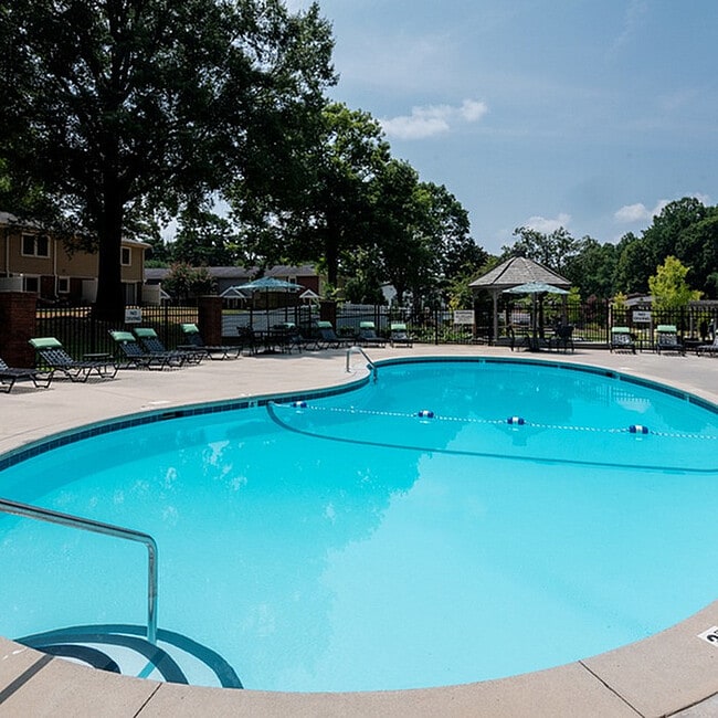 Gardens At Country Club