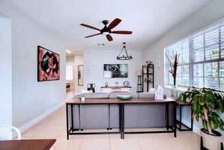 1624 NW 5th Ave in Fort Lauderdale, FL - Building Photo - Building Photo