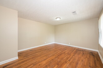 344 Dillard Dr in Monroe, GA - Building Photo - Building Photo
