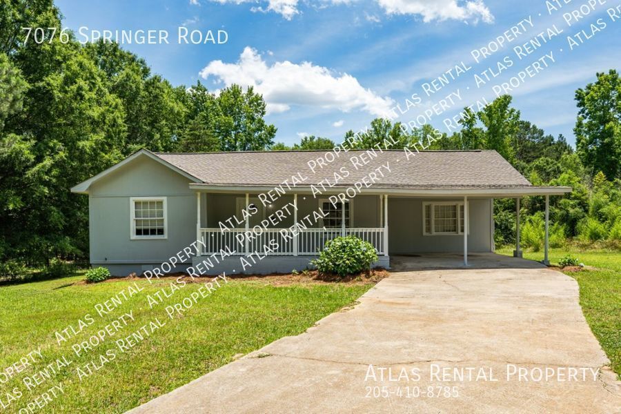 7076 Springer Rd in Mc Calla, AL - Building Photo