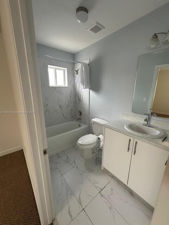 property at 1238 NW 4th Ln