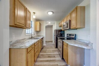 1509 Mitchell Dr in Bonham, TX - Building Photo - Building Photo