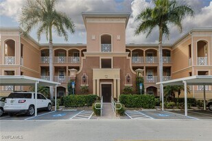 9631 Spanish Moss Way in Bonita Springs, FL - Building Photo