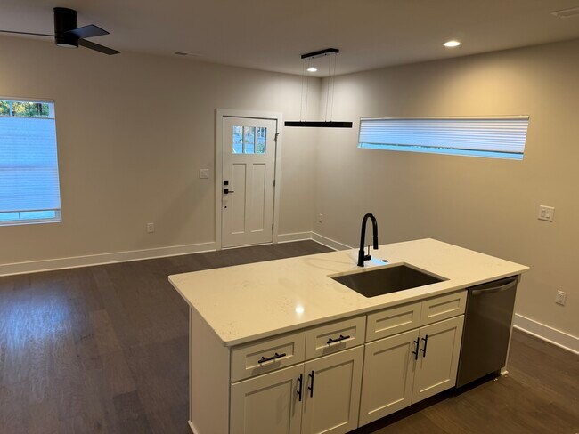 19809 N Ferry St in Cornelius, NC - Building Photo - Building Photo