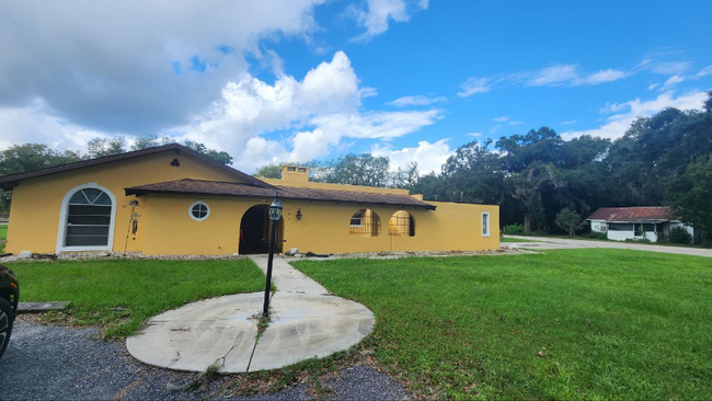 property at 192 Mills Rd