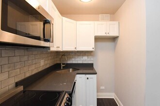 640 W Wrightwood Ave in Chicago, IL - Building Photo - Building Photo