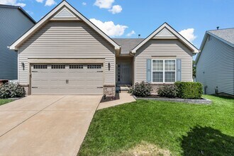 401 Newkirk Cir in St. Peters, MO - Building Photo - Building Photo