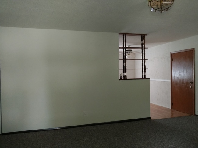 1119 Hillside Dr in Bettendorf, IA - Building Photo - Building Photo