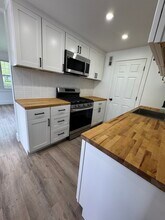 508 Sweet Home Rd in Buffalo, NY - Building Photo - Building Photo