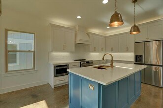 110 Cardinal Wds in Granbury, TX - Building Photo - Building Photo