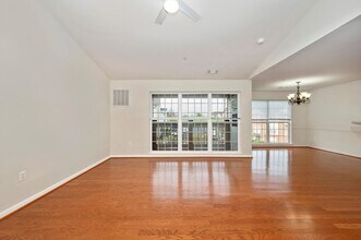 2501 Hemingway Dr in Frederick, MD - Building Photo - Building Photo