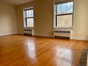 2450 N Kedzie Blvd in Chicago, IL - Building Photo - Building Photo