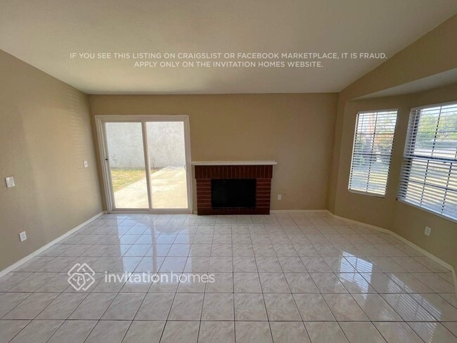 7783 Cartilla Ave in Fontana, CA - Foto de edificio - Building Photo