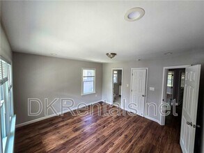 257 Barfield Ave SW in Atlanta, GA - Building Photo - Building Photo