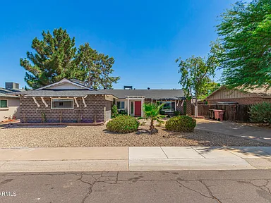 8737 E Sage Dr in Scottsdale, AZ - Building Photo - Building Photo