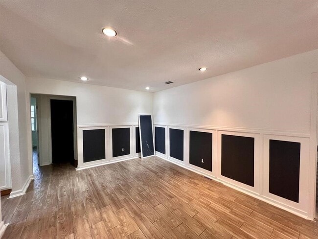 property at 947 Sierra Shadows Dr