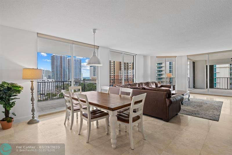 100 S Birch Rd in Fort Lauderdale, FL - Building Photo