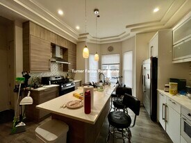 24 Washburn St, Unit 1 in Boston, MA - Building Photo