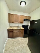 921 N 19th Ave, Unit 4 in Hollywood, FL - Building Photo
