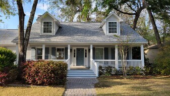 45 S Blue Heron Dr in Santa Rosa Beach, FL - Building Photo