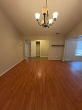 121 Suffolk Cir in Jacksonville, NC - Building Photo - Building Photo