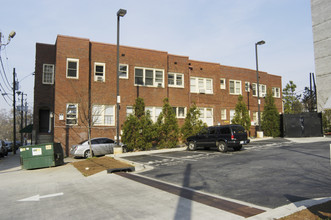 29 Peachtree Pl in Atlanta, GA - Building Photo - Building Photo