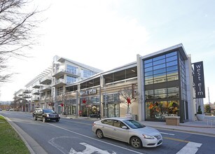 Met Terraces in Charlotte, NC - Building Photo - Building Photo