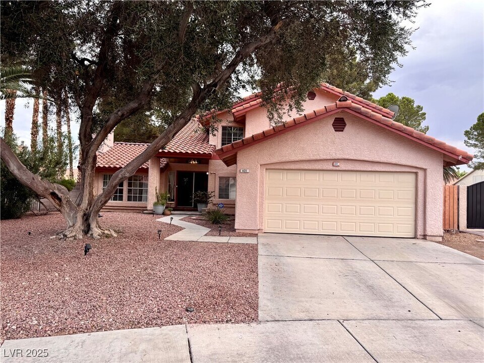 431 Ackerman Ln in Henderson, NV - Building Photo