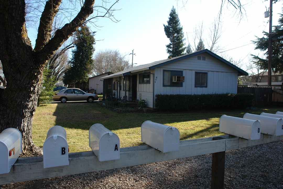 371 Rio Lindo Ave in Chico, CA - Building Photo