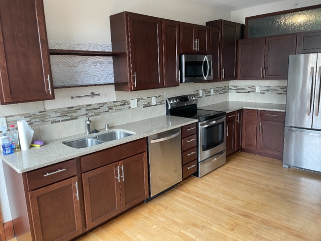 property at 806 N Monroe St