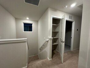 10066 W 9th Pl in Kennewick, WA - Building Photo - Building Photo