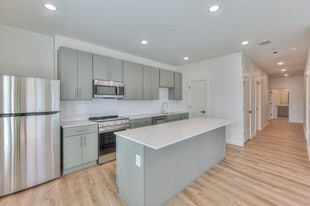 Park24 in Nashville, TN - Building Photo