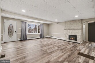 5885 Avis Ln in Harrisburg, PA - Building Photo - Building Photo