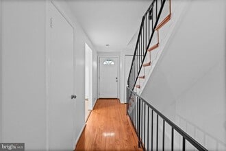 14428 Black Horse Ct in Centreville, VA - Building Photo - Building Photo