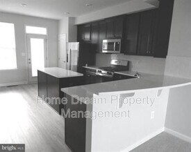 1016 Trestle Dr in Fredericksburg, VA - Building Photo - Building Photo