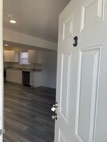 409 E Doxey St in Strafford, MO - Building Photo