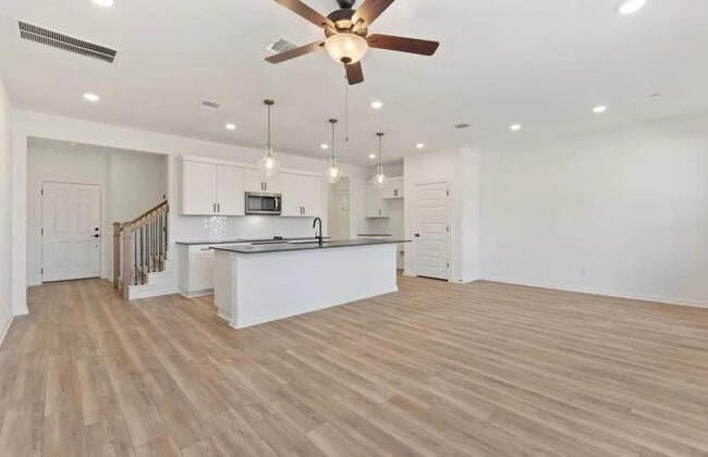 property at 2725 Woodall Dr