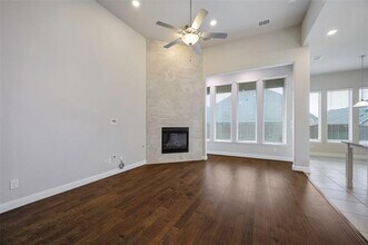 8226 Blumelia Dr in Dallas, TX - Building Photo - Building Photo