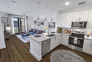 Fieldhouse Apartments in Lawrenceville, GA - Foto de edificio - Building Photo