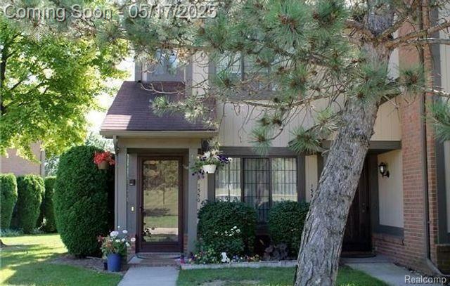 property at 1550 Meadowside Dr