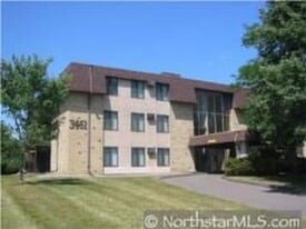 3461 Kent St in Shoreview, MN - Building Photo